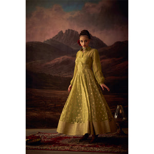 Zariya – Viscose Jacquard Embellished Festive Gown Set