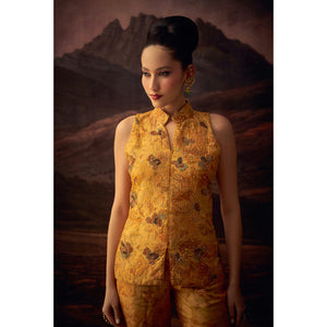 Svarna – Hand-Embroidered Heritage Co-ord Set