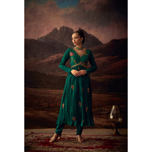 Emerald Noor – Hand-Embroidered Pleated Anarkali Set