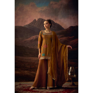 Kanak Vana – Embroidered Silk Kurta Set
