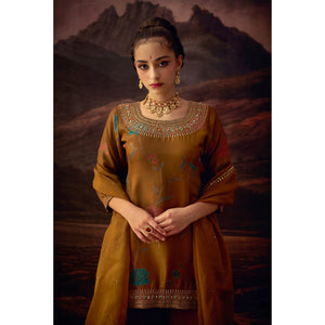 Kanak Vana – Embroidered Silk Kurta Set