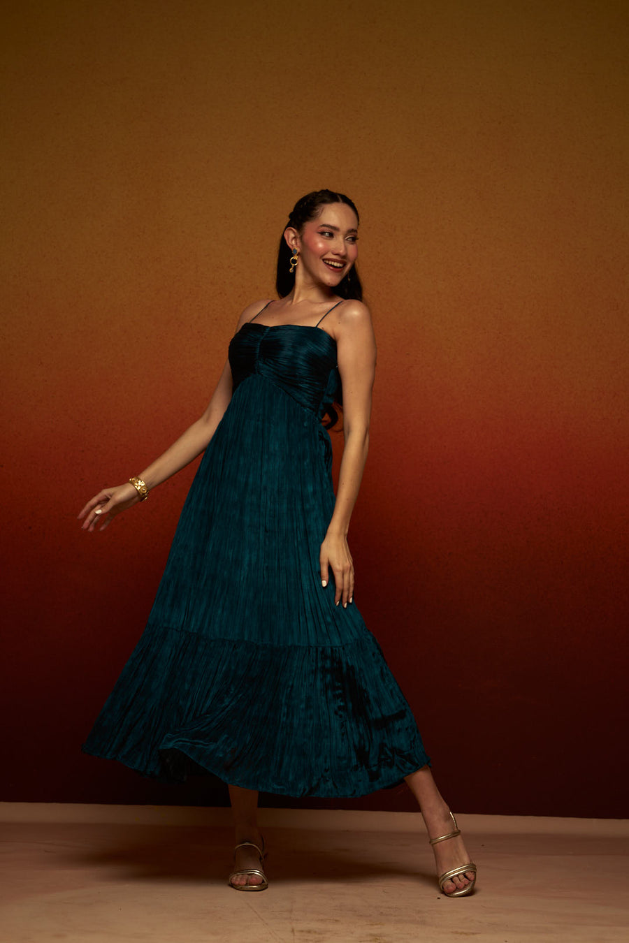Ethereal Natural Crepe Dress – Timeless Elegance in Fluid Silhouette